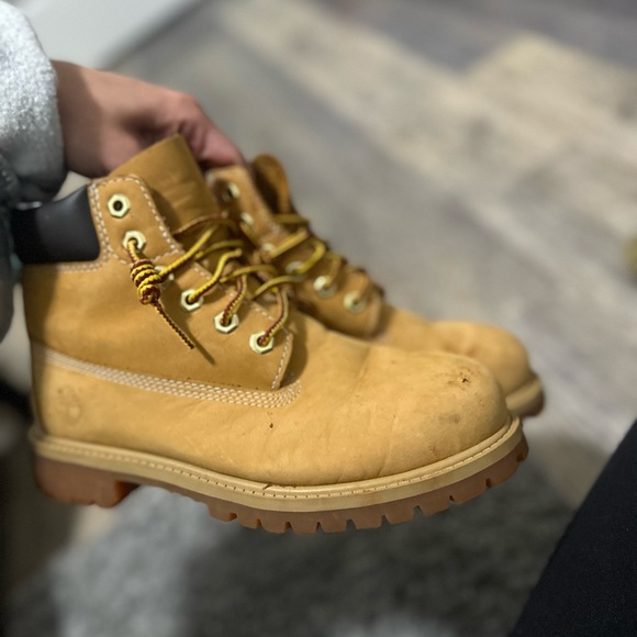 Timberlands - Picture 1 of 3